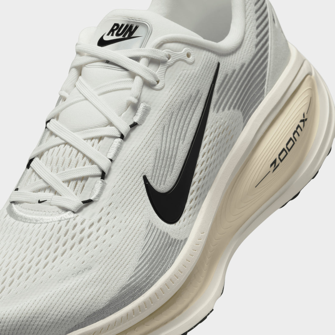 Nike Vomero 18 Summit White / Black - Coconut Milk