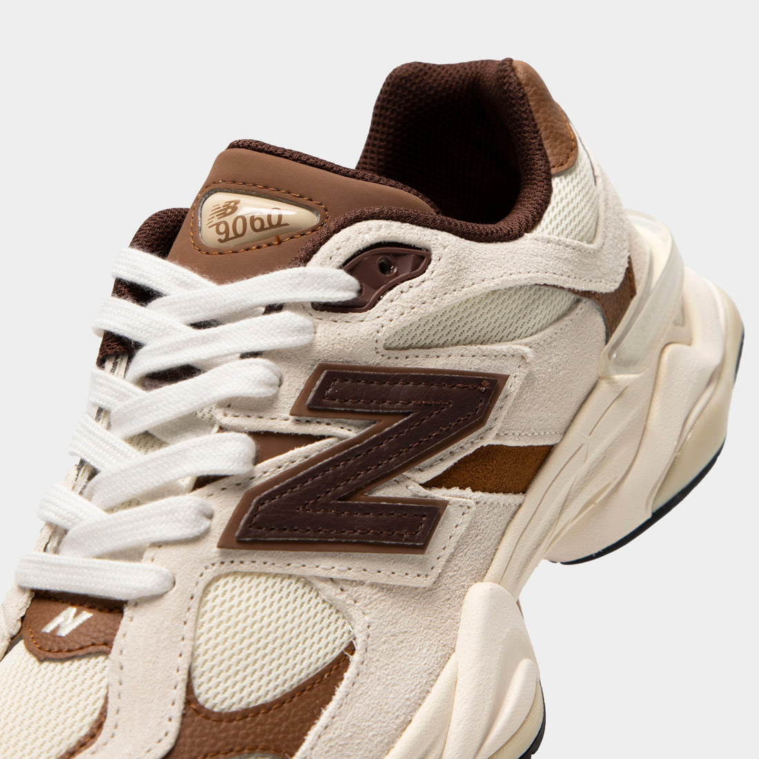 New Balance 9060 Breakfast Tea / Angora