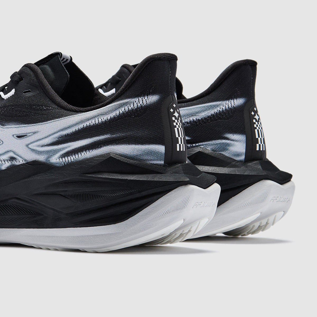 Asics Superblast 3 Black/Black